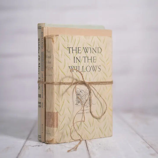 Decorative Vintage Books Decor