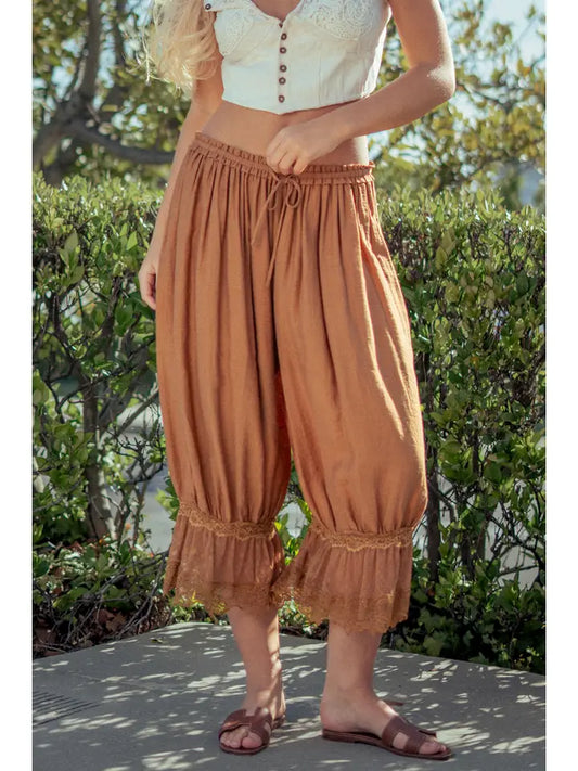 Lace-Trimmed Cropped Bloomer Pants
