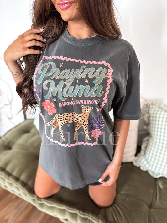 Praying Mama Graphic Tee