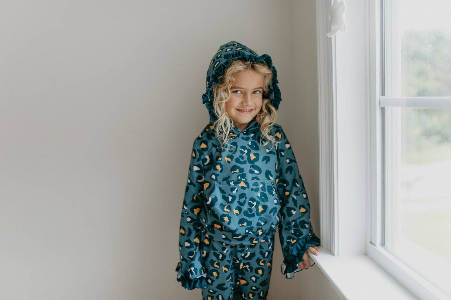 Kids Blue Leopard Print Hooded Ruffle Pocket Lounge Set