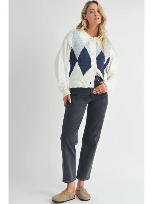Argyle Pattern Cardigan.