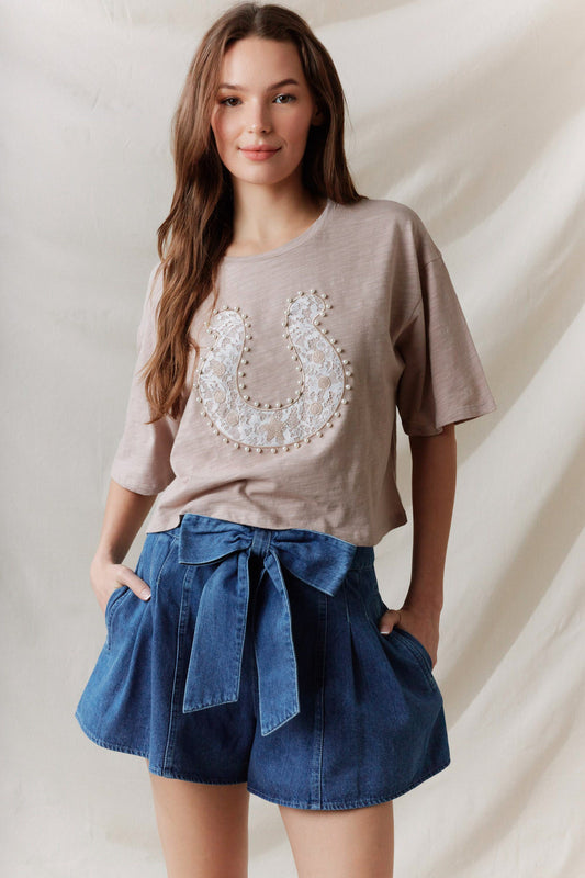 Horseshoe Lace Pearl Detail Cropped Short Sleeve Top
