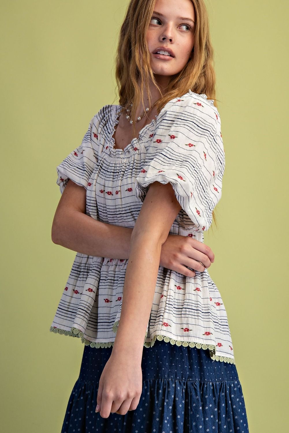 STRIPE AND FLORAL EMBROIDERY TOP